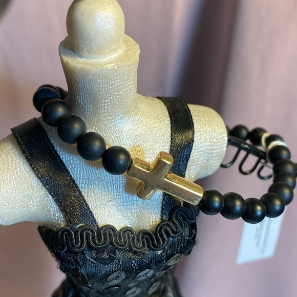 NWT JONAH GENIUN AGATE BLACK BEADS UNISEX BRACELET BRUSHED GOLD METAL CROSS - Picture 10 of 14